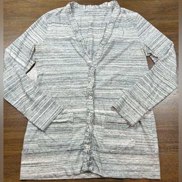 Eddie Bauer Women’s Size M 100% Cotton Marbled Grey Cardigan Sweater - Picture 1 of 5